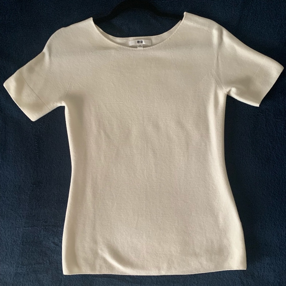 Uniqlo women’s knit top Japanese size M